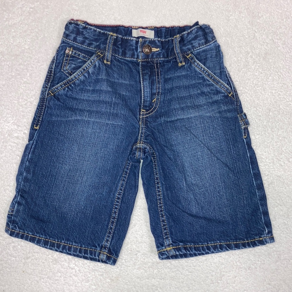 Levi’s carpenter blue jean denim shorts size 7 reg.